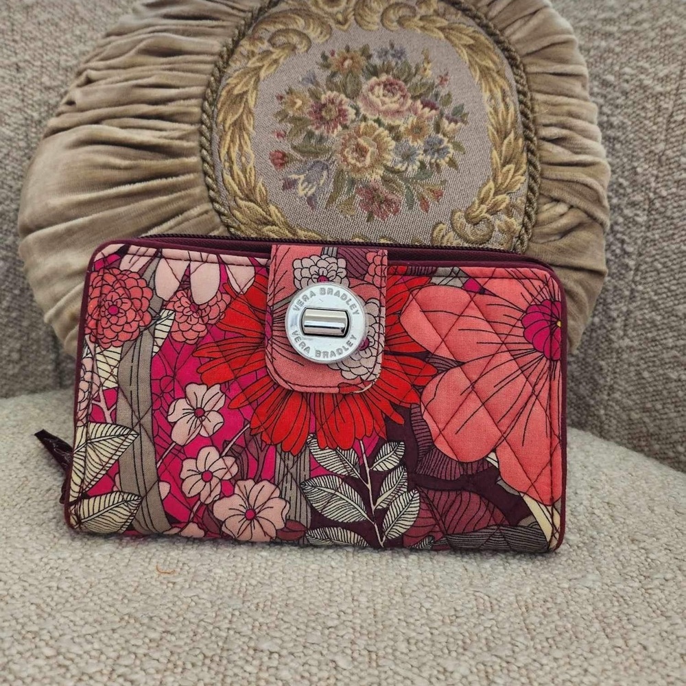 Vera Bradley Turnlock Wallet